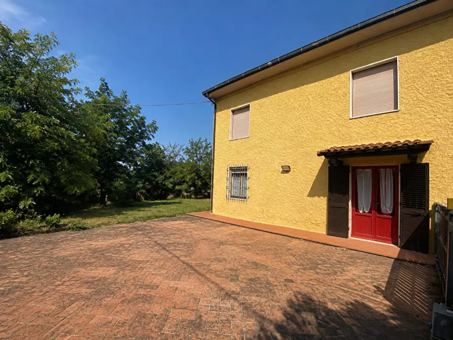Immagine 2 di Porzione di casa in vendita  a Santa Maria A Monte
