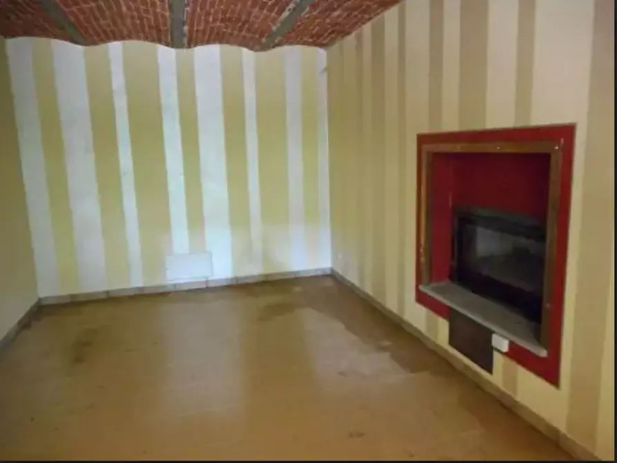 Immagine 10 di Casa indipendente in vendita  a Cavour