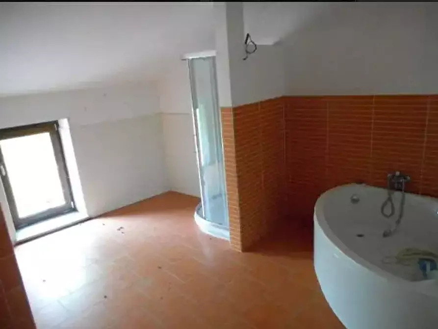 Immagine 14 di Casa indipendente in vendita  a Cavour