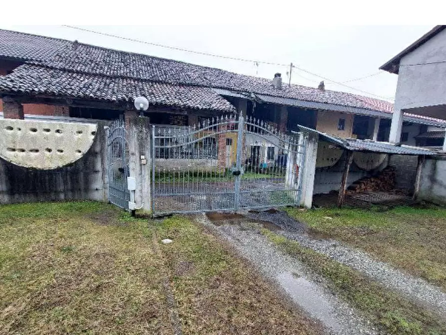 Immagine 1 di Casa indipendente in vendita  a Vische