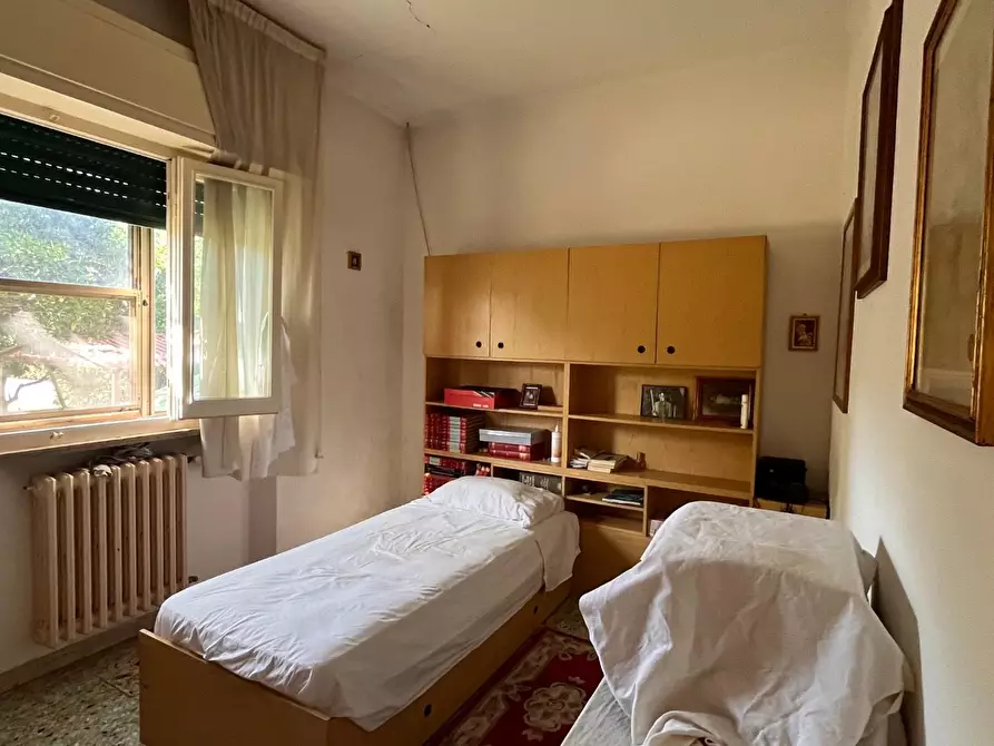 Immagine 12 di Casa indipendente in vendita  a Seravezza