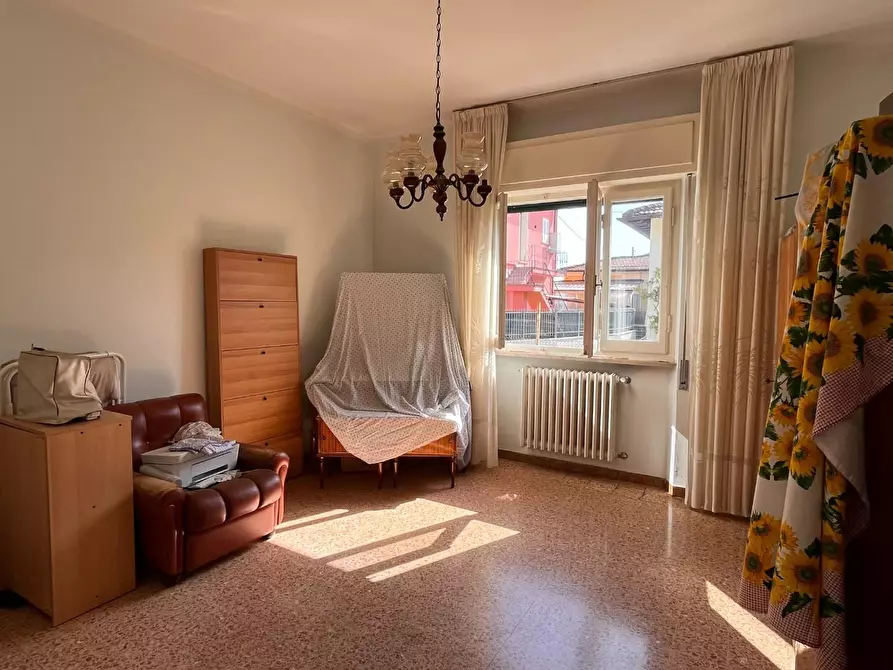 Immagine 10 di Casa indipendente in vendita  a Seravezza
