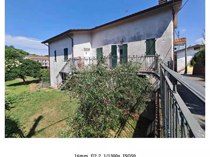Immagine 2 di Terratetto in vendita  a Fivizzano