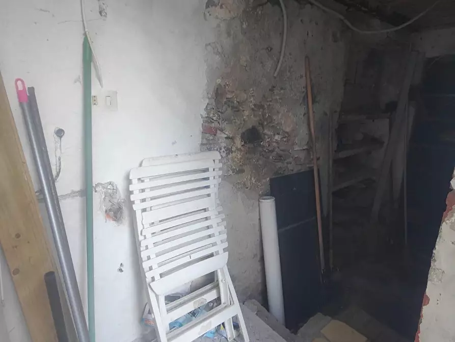 Immagine 8 di Casa trifamiliare in vendita  a Massa
