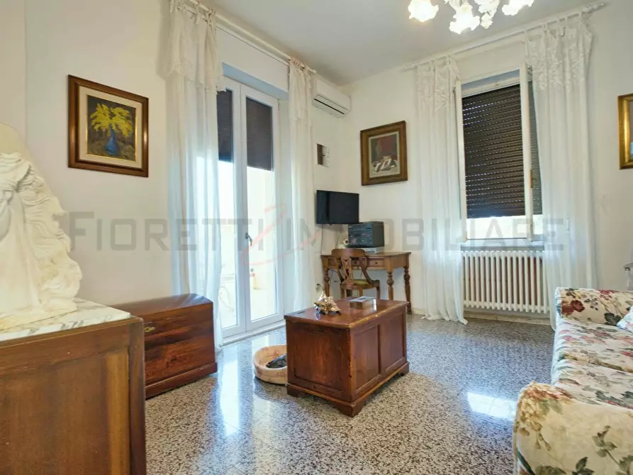 Immagine 2 di Appartamento in vendita  a Suvereto
