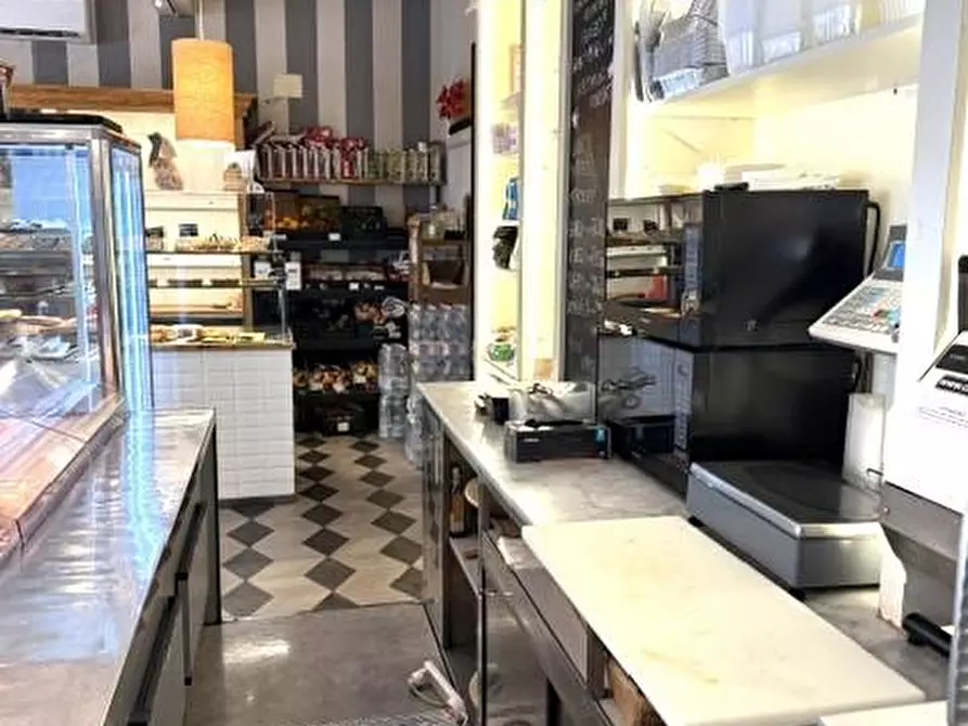 Immagine 6 di Alimentari in vendita  a Castellina In Chianti