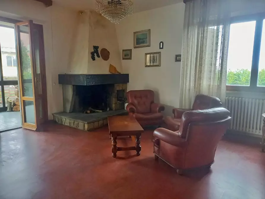 Immagine 5 di Villa in vendita  a Montaione