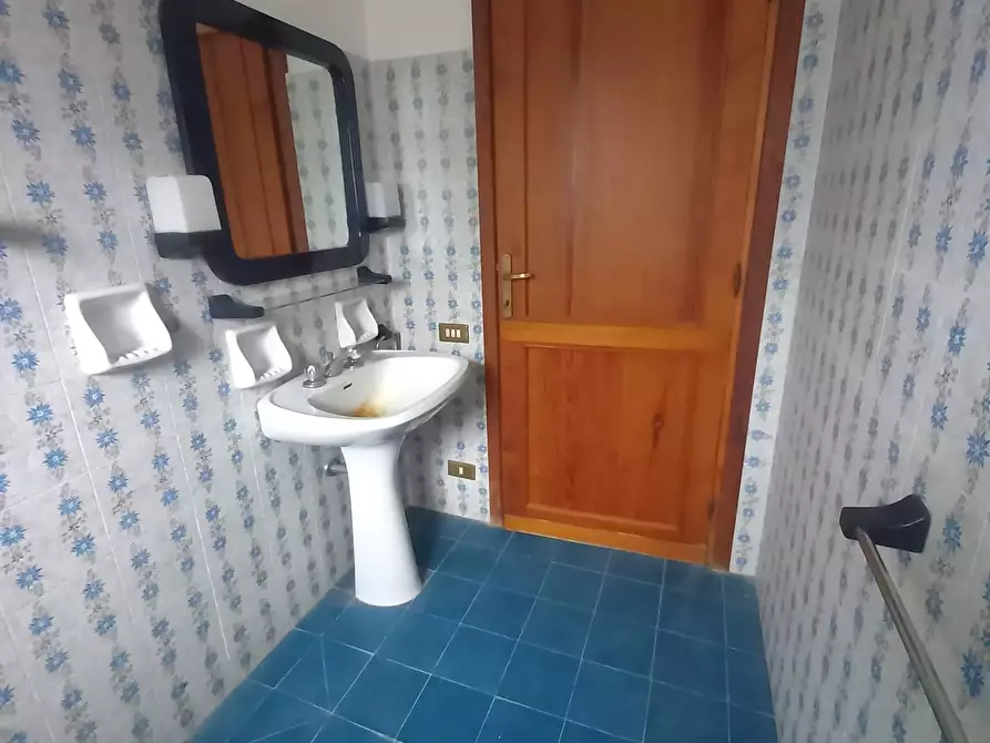 Immagine 54 di Villa in vendita  a Montaione