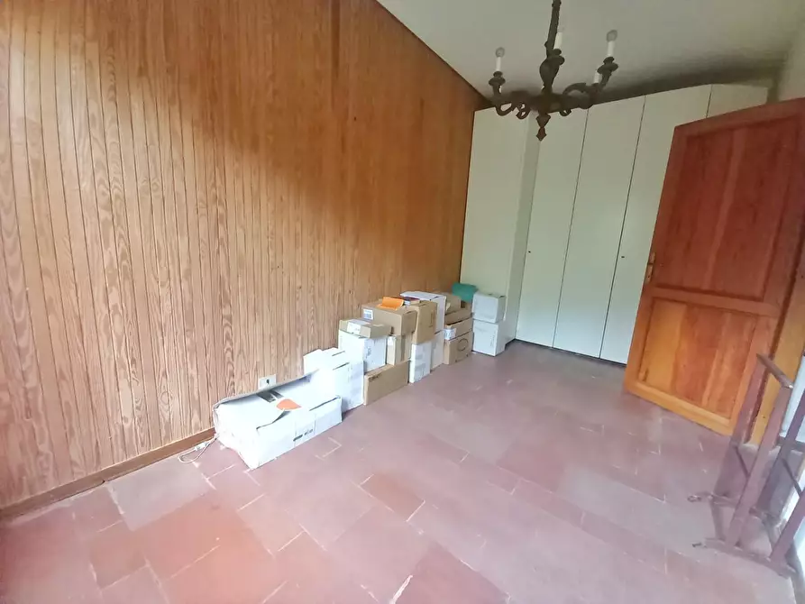 Immagine 50 di Villa in vendita  a Montaione