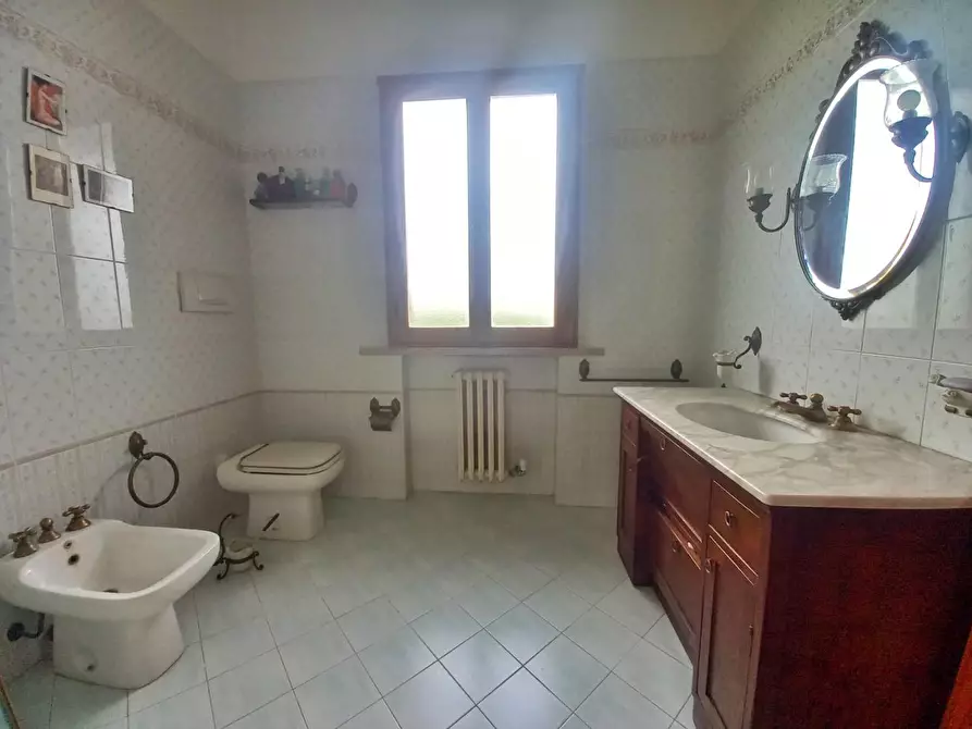 Immagine 35 di Villa in vendita  a Montaione