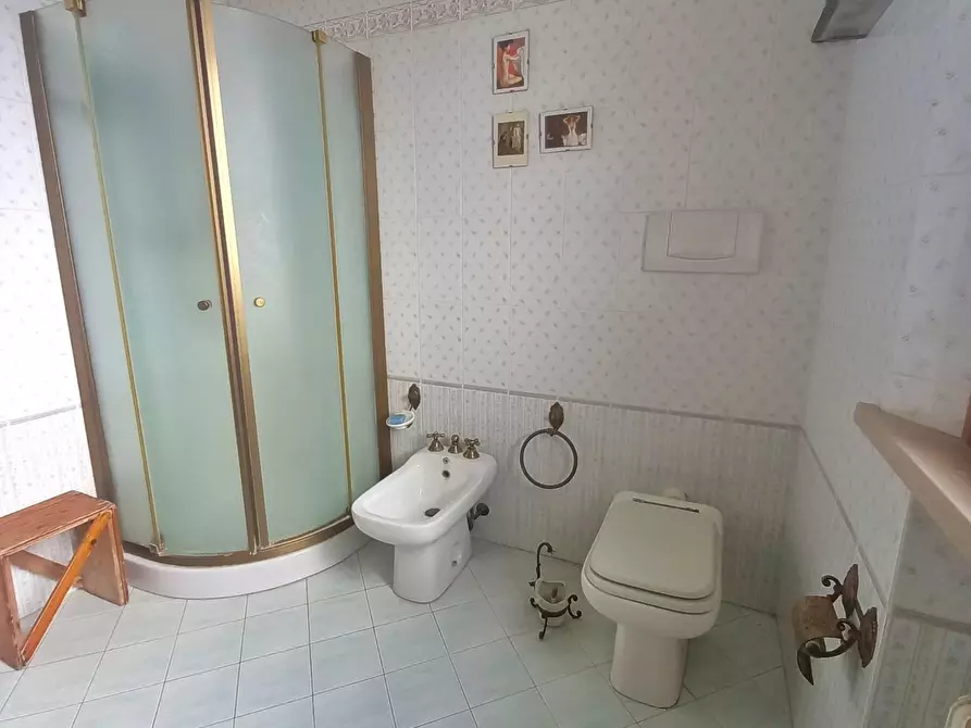 Immagine 37 di Villa in vendita  a Montaione