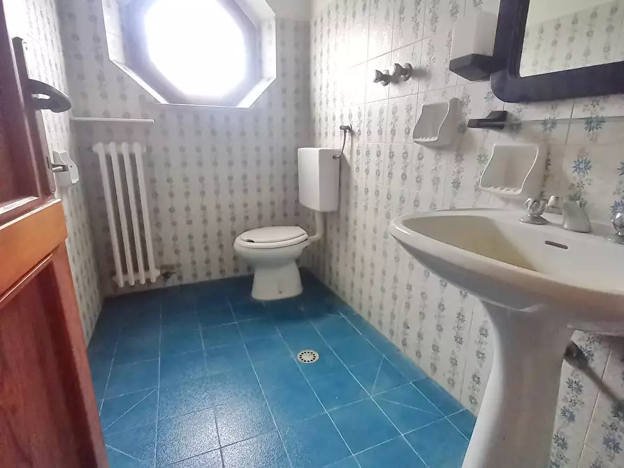 Immagine 52 di Villa in vendita  a Montaione