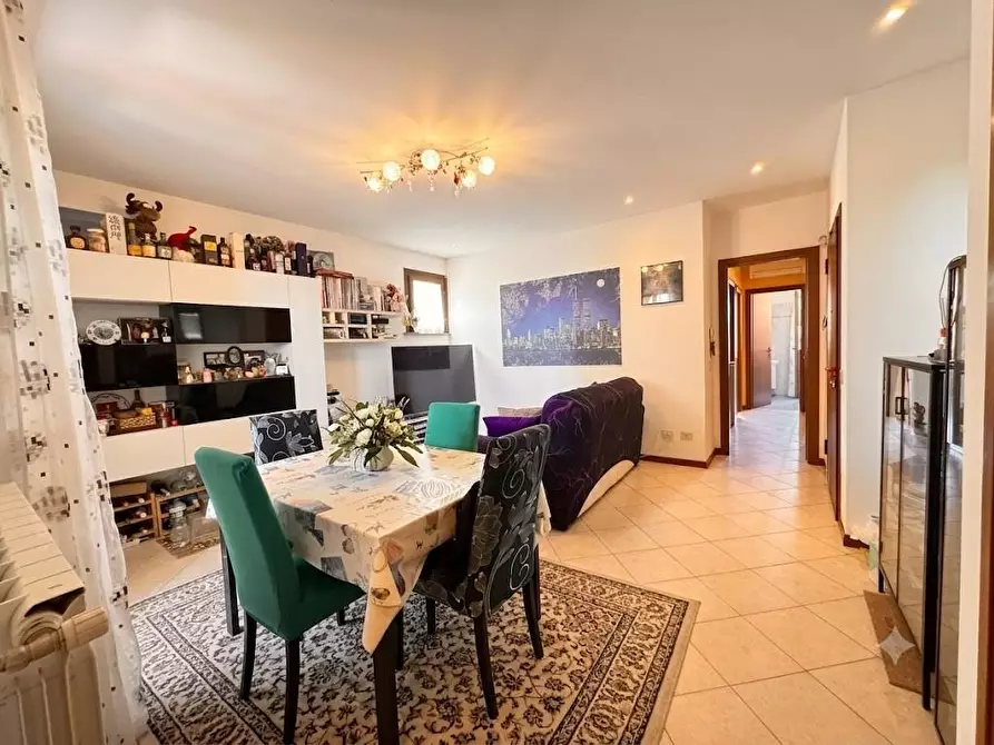 Immagine 9 di Appartamento in vendita  a Pontedera