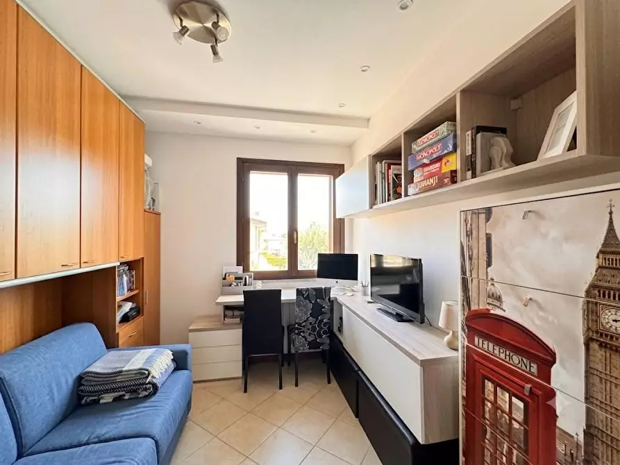 Immagine 7 di Appartamento in vendita  a Pontedera
