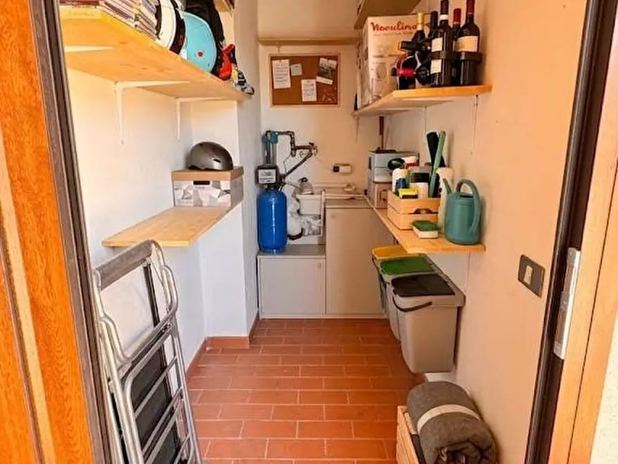 Immagine 23 di Appartamento in vendita  a Pontedera