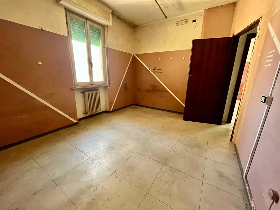 Immagine 11 di Appartamento in vendita  a Pontedera