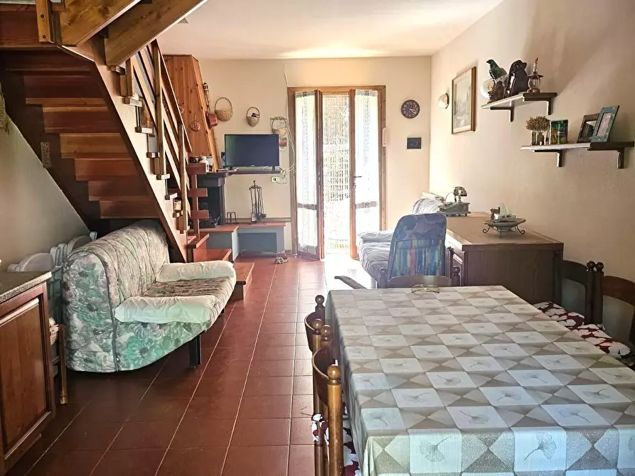 Immagine 8 di Villetta a schiera in vendita  a Marliana