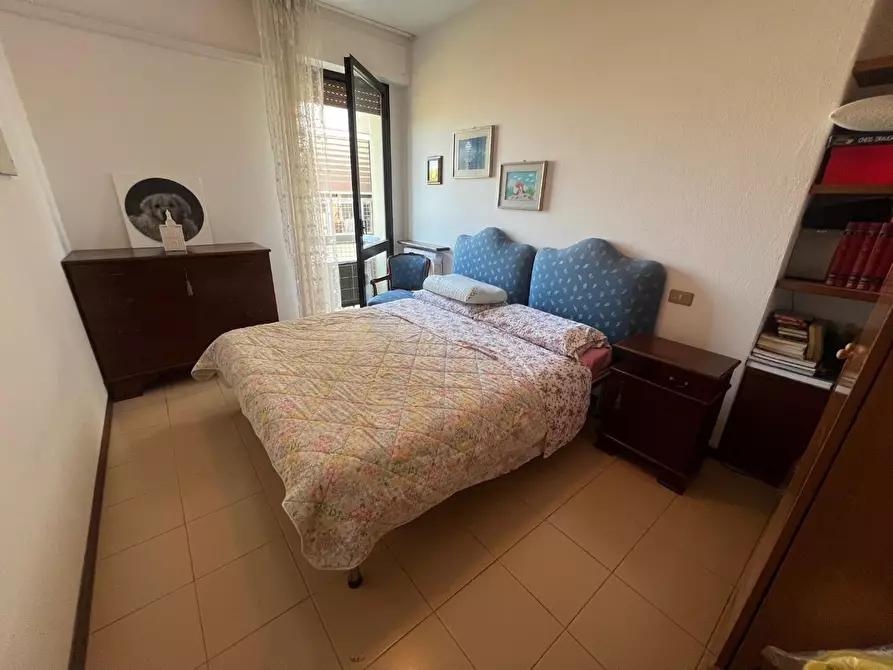 Immagine 8 di Appartamento in vendita  a Viareggio