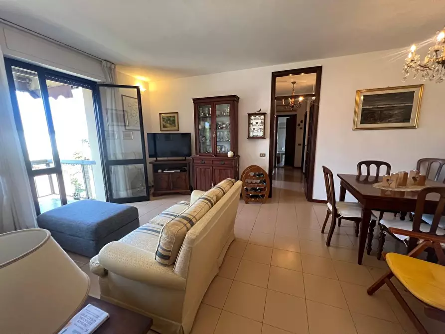 Immagine 23 di Appartamento in vendita  a Viareggio