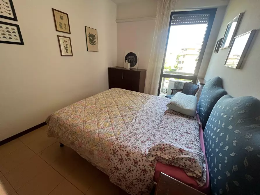 Immagine 10 di Appartamento in vendita  a Viareggio