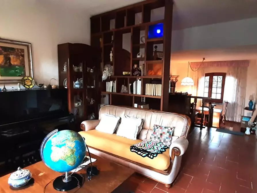 Immagine 19 di Villa in vendita  a Castellina Marittima