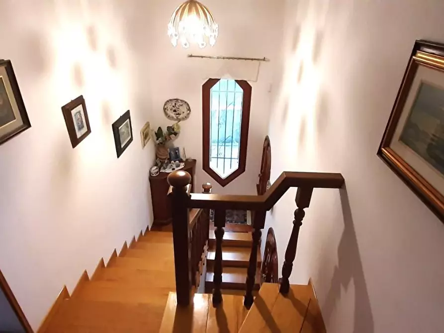 Immagine 55 di Villa in vendita  a Castellina Marittima