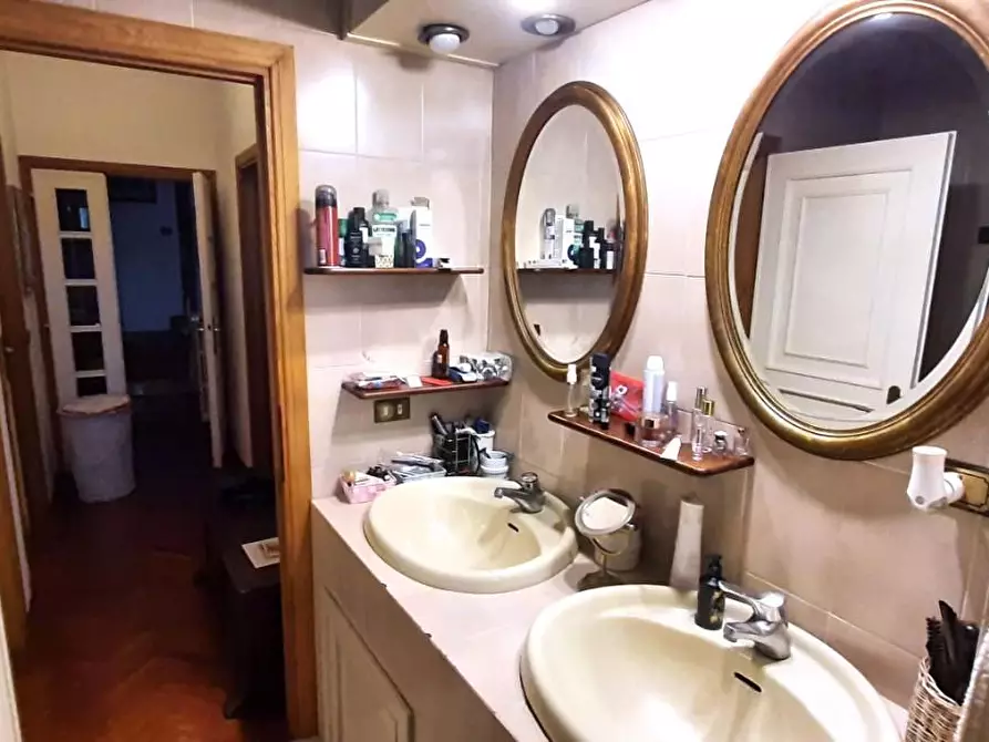 Immagine 46 di Villa in vendita  a Castellina Marittima