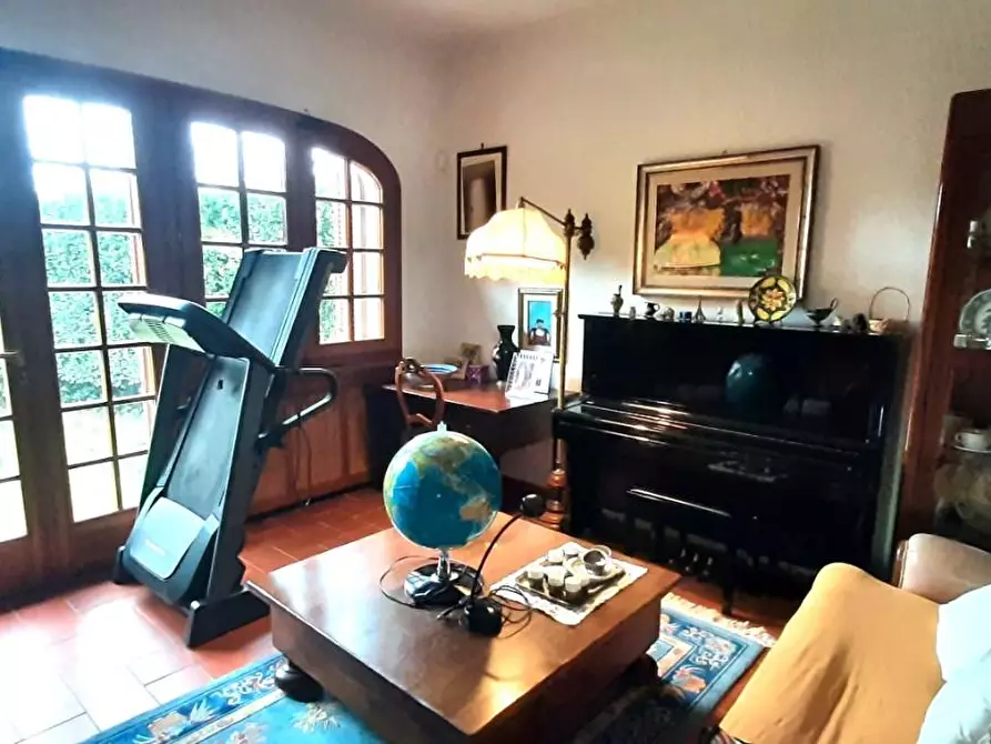 Immagine 18 di Villa in vendita  a Castellina Marittima