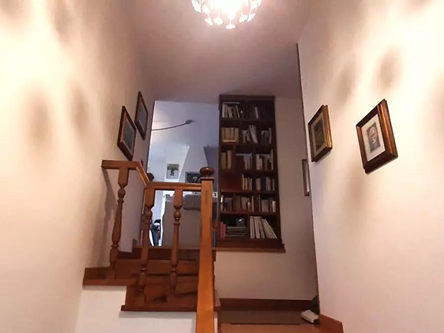 Immagine 25 di Villa in vendita  a Castellina Marittima