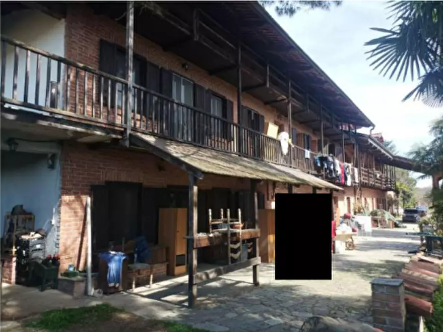 Immagine 3 di Porzione di casa in vendita  a Albiano D'ivrea
