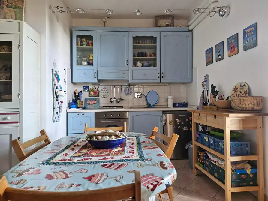 Immagine 5 di Appartamento in vendita  a Campiglia Marittima