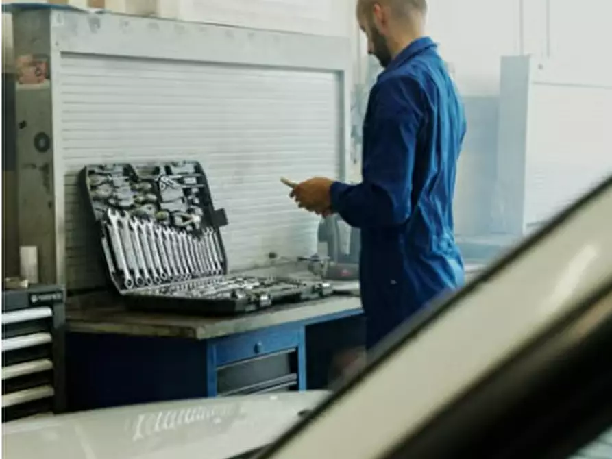 Immagine 3 di Attività commerciale in vendita  a Ciriè