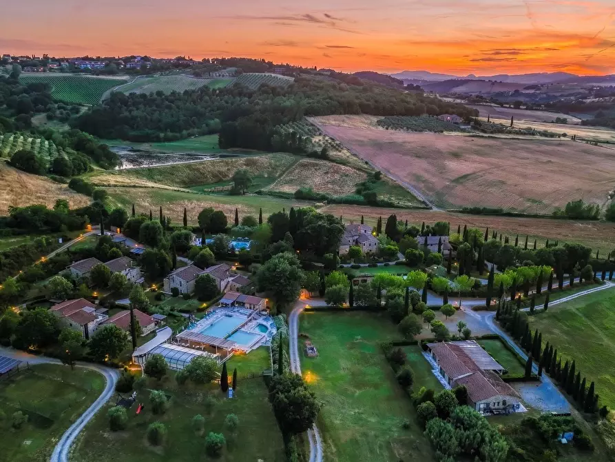 Immagine 85 di Casa colonica in vendita  a Casole D'elsa