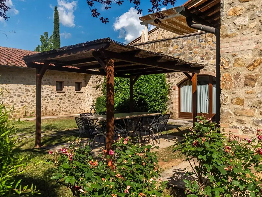Immagine 32 di Casa colonica in vendita  a Casole D'elsa