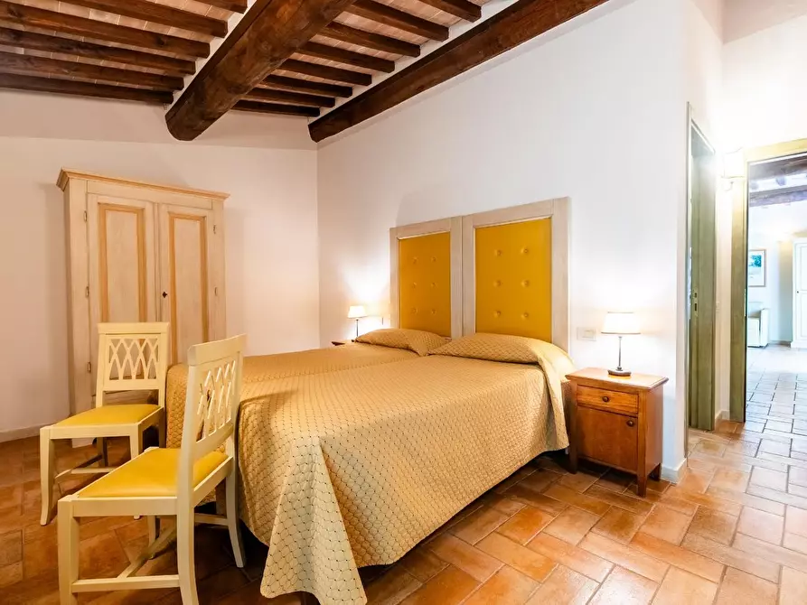 Immagine 17 di Casa colonica in vendita  a Casole D'elsa
