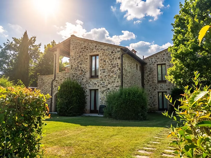 Immagine 34 di Casa colonica in vendita  a Casole D'elsa