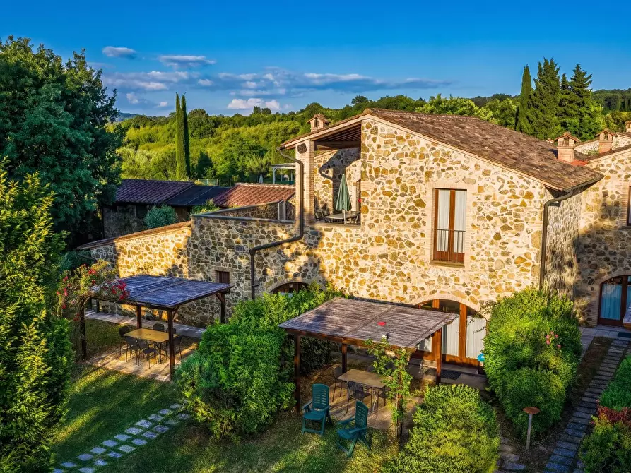 Immagine 9 di Casa colonica in vendita  a Casole D'elsa