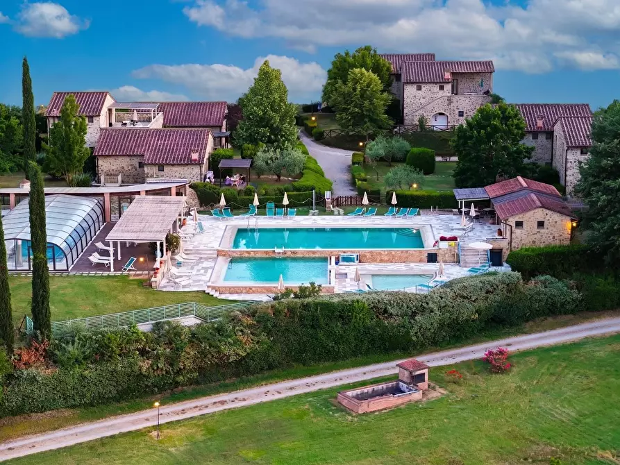 Immagine 79 di Casa colonica in vendita  a Casole D'elsa