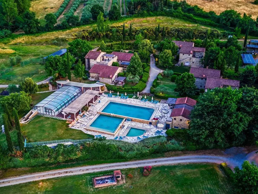 Immagine 1 di Casa colonica in vendita  a Casole D'elsa