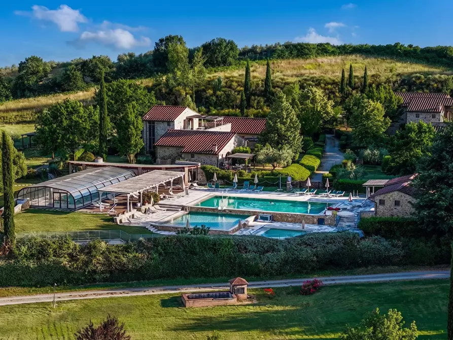 Immagine 2 di Casa colonica in vendita  a Casole D'elsa