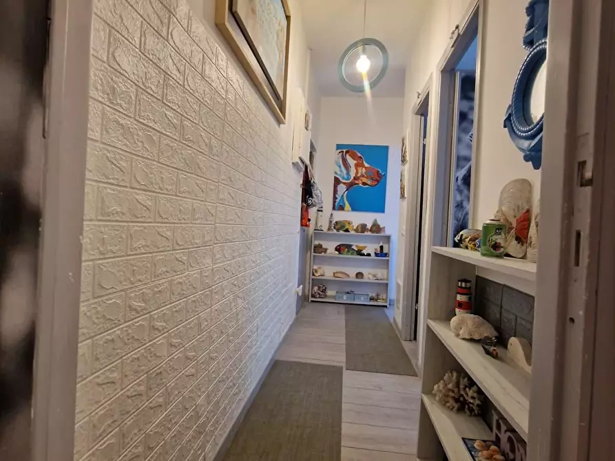 Immagine 9 di Casa indipendente in vendita  a Carrara