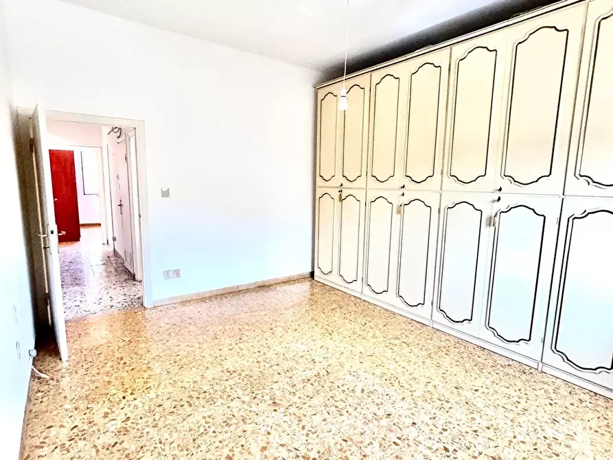 Immagine 17 di Appartamento in vendita  a Pisa