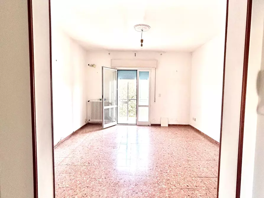 Immagine 2 di Appartamento in vendita  a Pisa