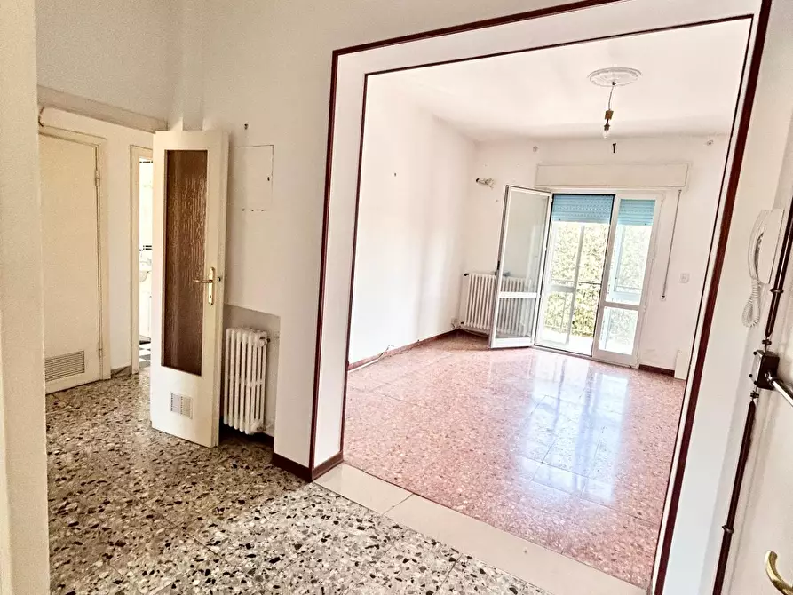Immagine 1 di Appartamento in vendita  a Pisa