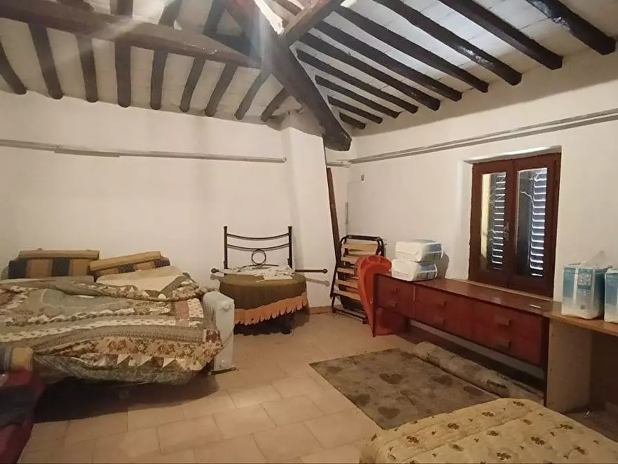Immagine 13 di Casa colonica in vendita  a Gambassi Terme