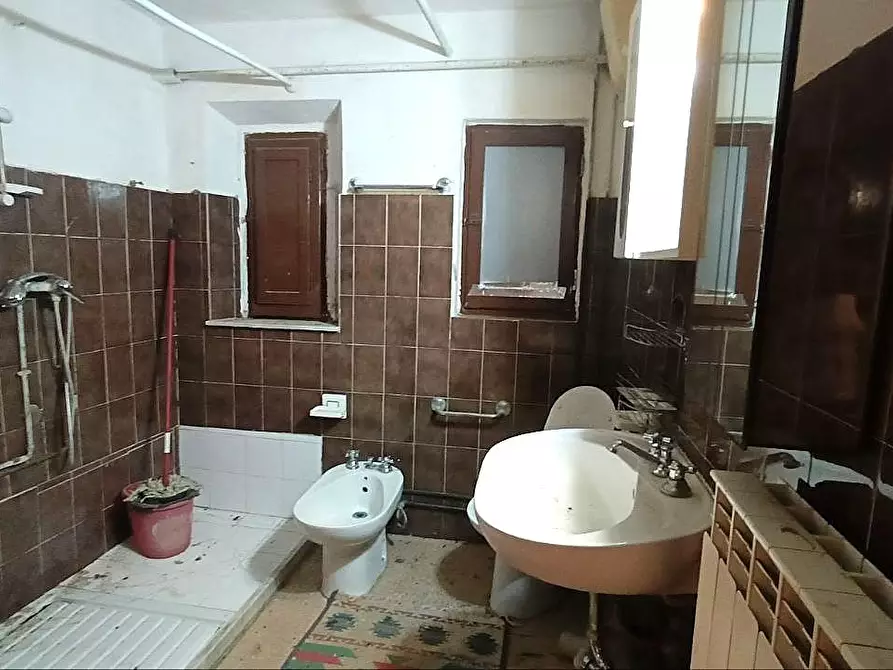 Immagine 12 di Casa colonica in vendita  a Gambassi Terme