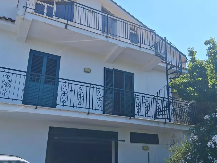 Immagine 9 di Villa in vendita  a Castellabate