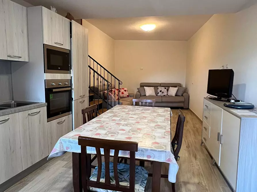 Immagine 2 di Appartamento in vendita  a Caselle In Pittari