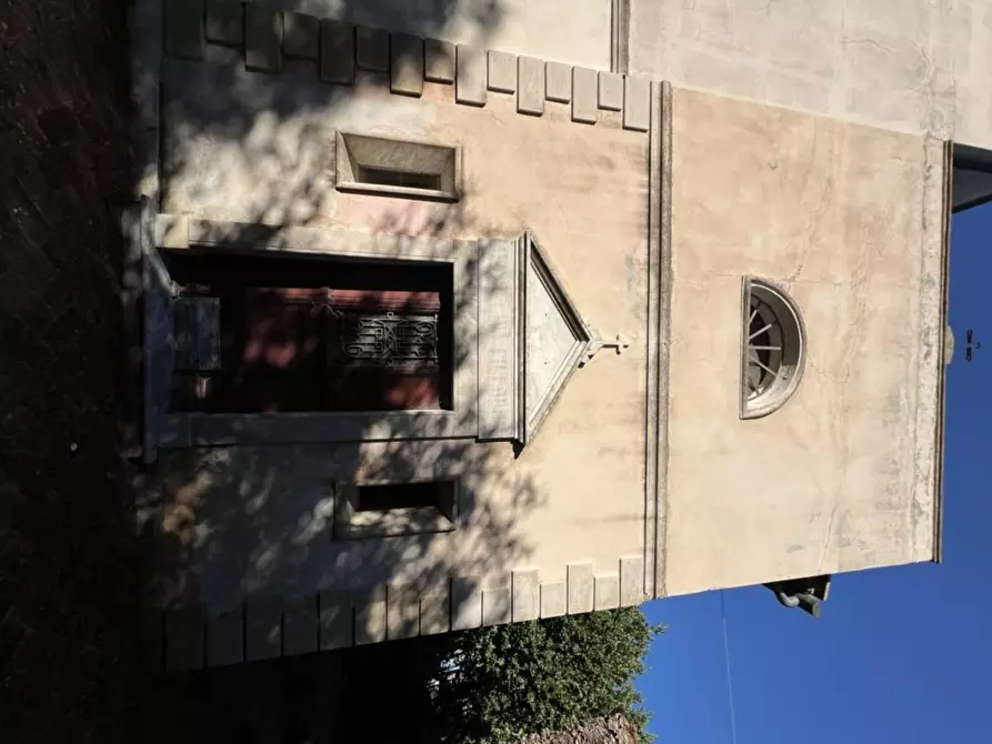 Immagine 8 di Immobile di prestigio in vendita  a Cecina