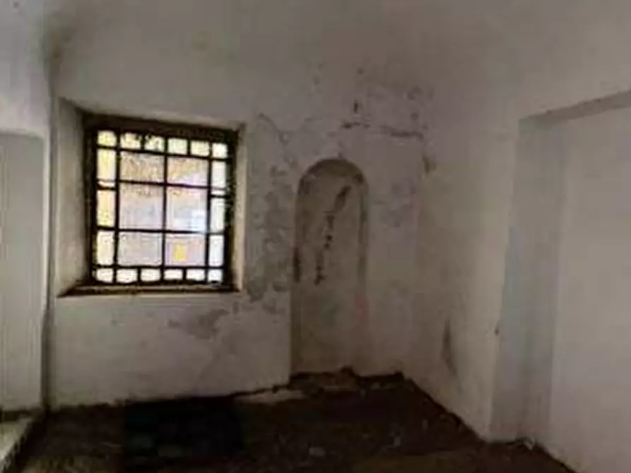 Immagine 3 di Negozio in vendita  a Biella